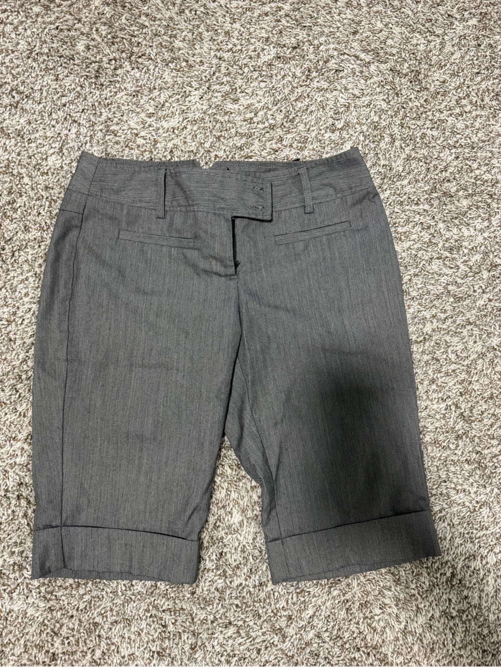 Tracy Evans Gray Tailored Bermuda Shorts